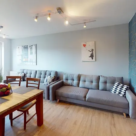 アパート Family House Pomorska 32 Centrum Tectum ヴロツワフ